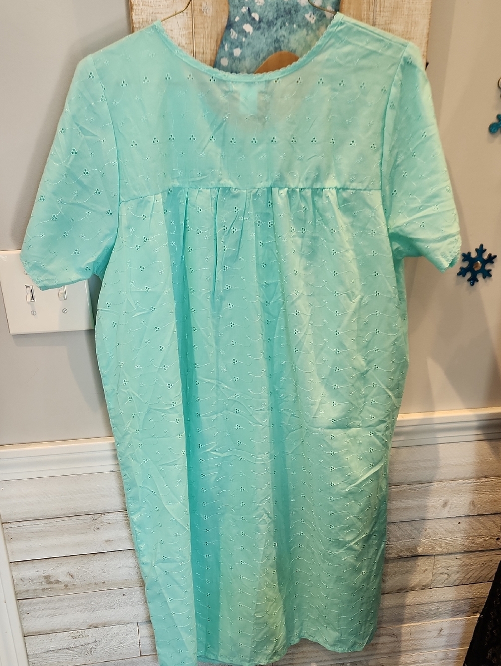 EUC Loti Rashion Light Aqua Eyelet Nightgown Women's Sz 2X - Picture 4 of 5